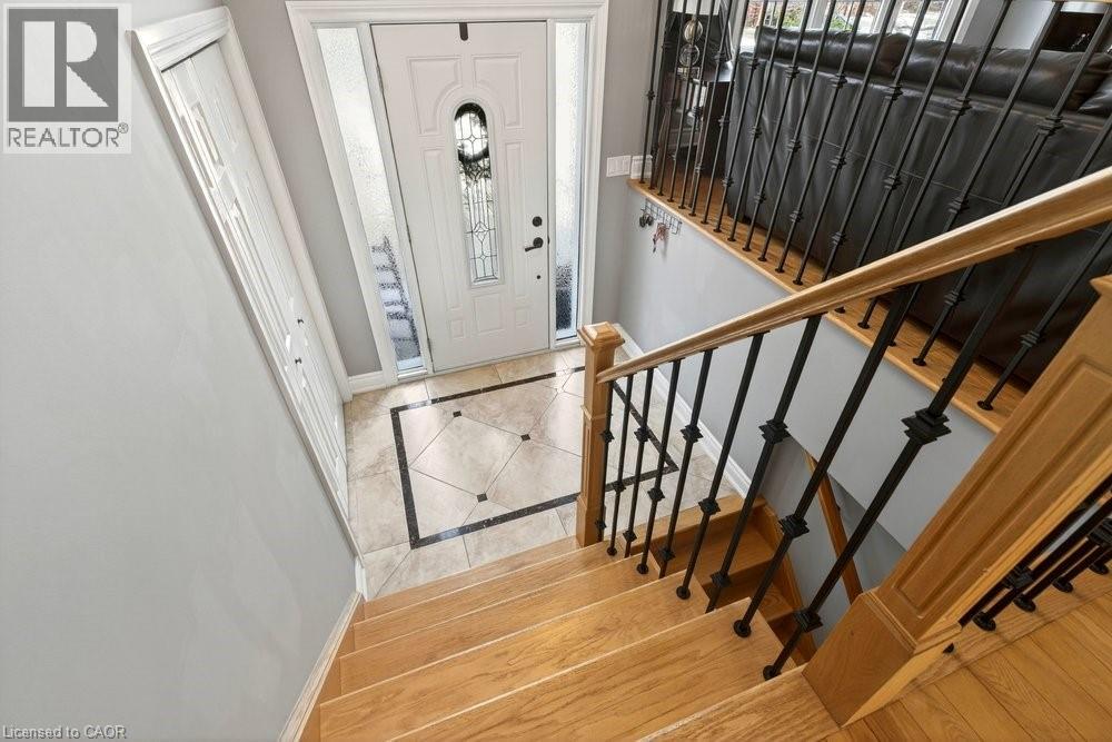 2152 Cleaver Avenue, Burlington, Ontario  L7M 3W3 - Photo 4 - 40807512