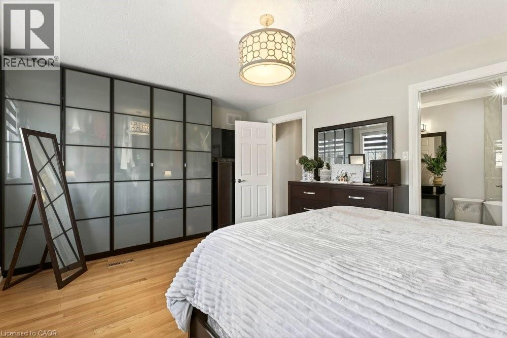 2152 Cleaver Avenue, Burlington, Ontario  L7M 3W3 - Photo 14 - 40807512