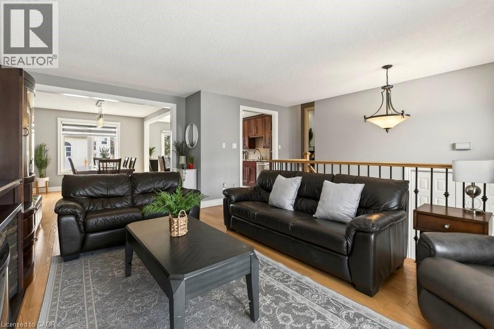 2152 Cleaver Avenue, Burlington, Ontario  L7M 3W3 - Photo 6 - 40807512