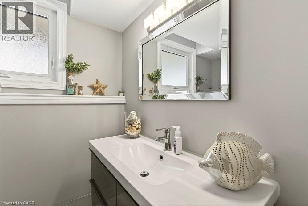 2152 Cleaver Avenue, Burlington, Ontario  L7M 3W3 - Photo 27 - 40807512