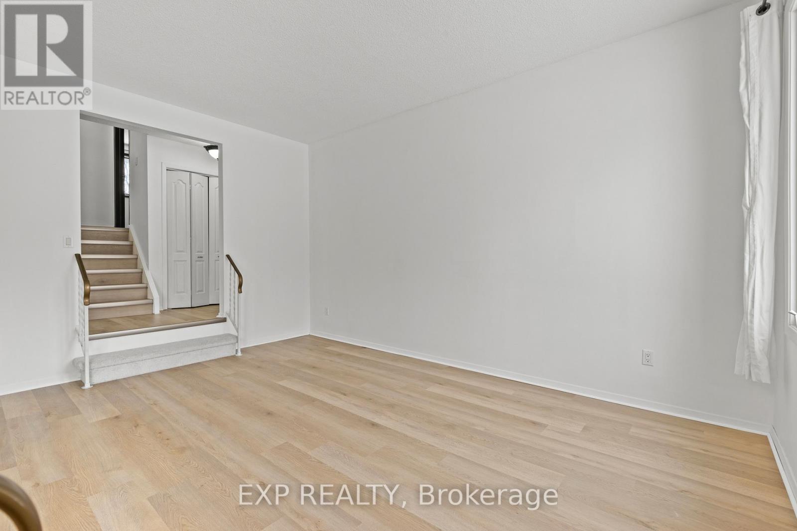 6176 Johnson Drive, Niagara Falls, Ontario  L2J 3J5 - Photo 10 - X12825598