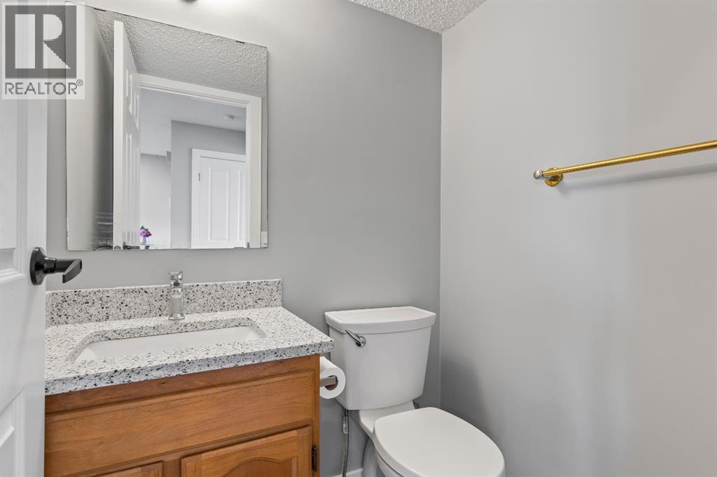 392 Templeside Circle Ne, Calgary, Alberta  T1Y 4K9 - Photo 9 - A2288989