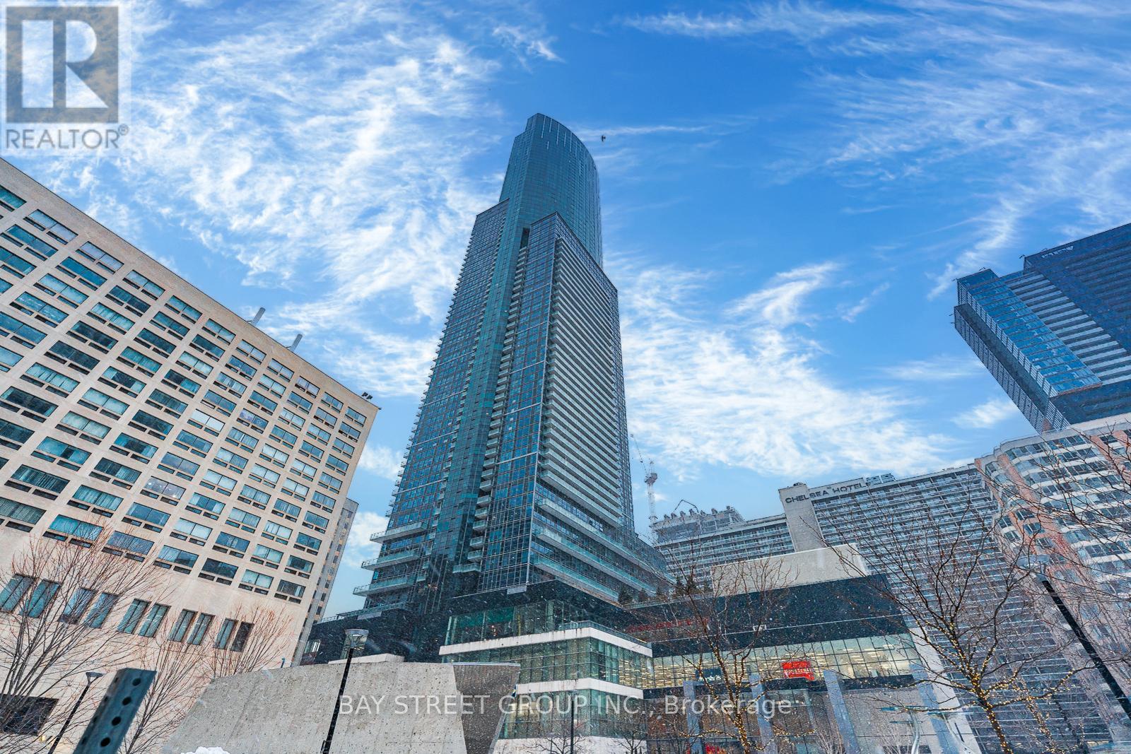 2201 - 386 YONGE STREET, Toronto, Ontario