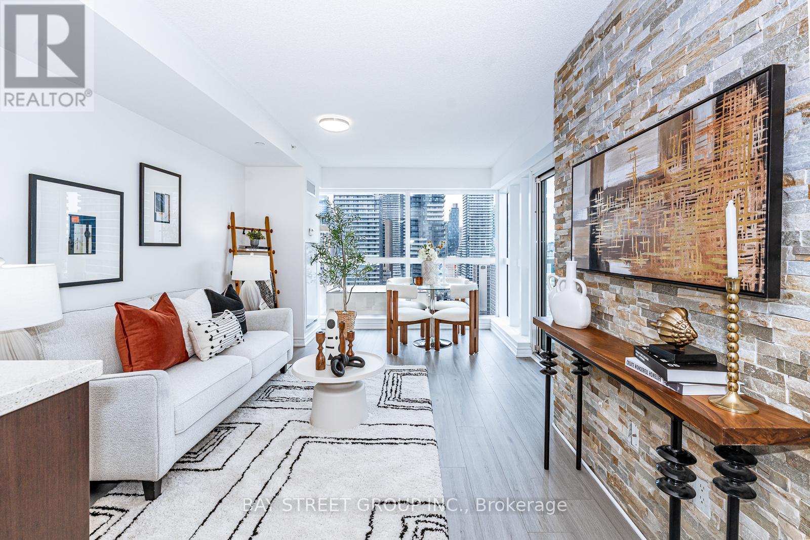 2201 - 386 Yonge Street, Toronto, Ontario  M5B 0A5 - Photo 10 - C12825620