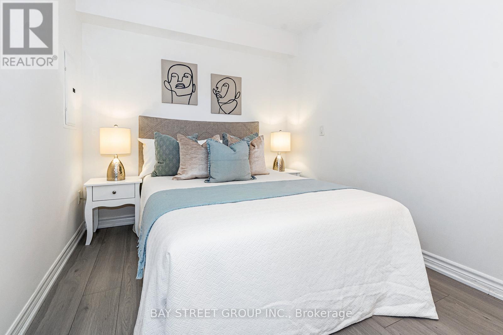 2201 - 386 Yonge Street, Toronto, Ontario  M5B 0A5 - Photo 19 - C12825620