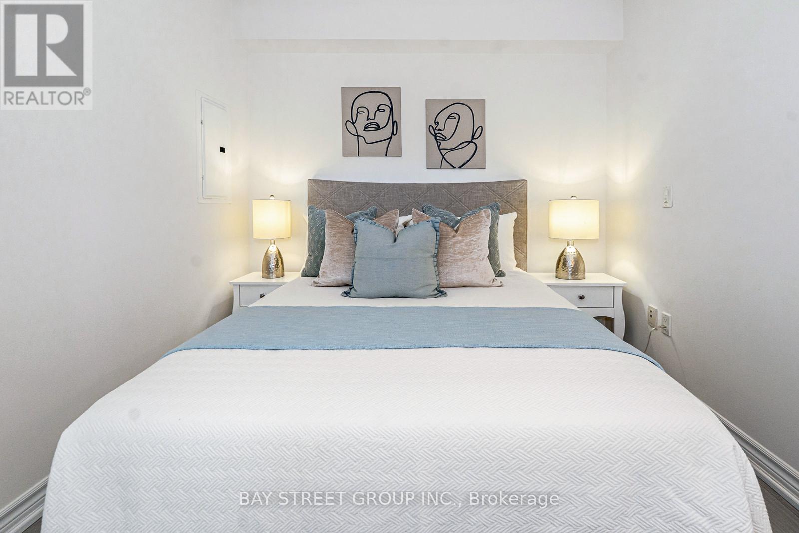 2201 - 386 Yonge Street, Toronto, Ontario  M5B 0A5 - Photo 20 - C12825620