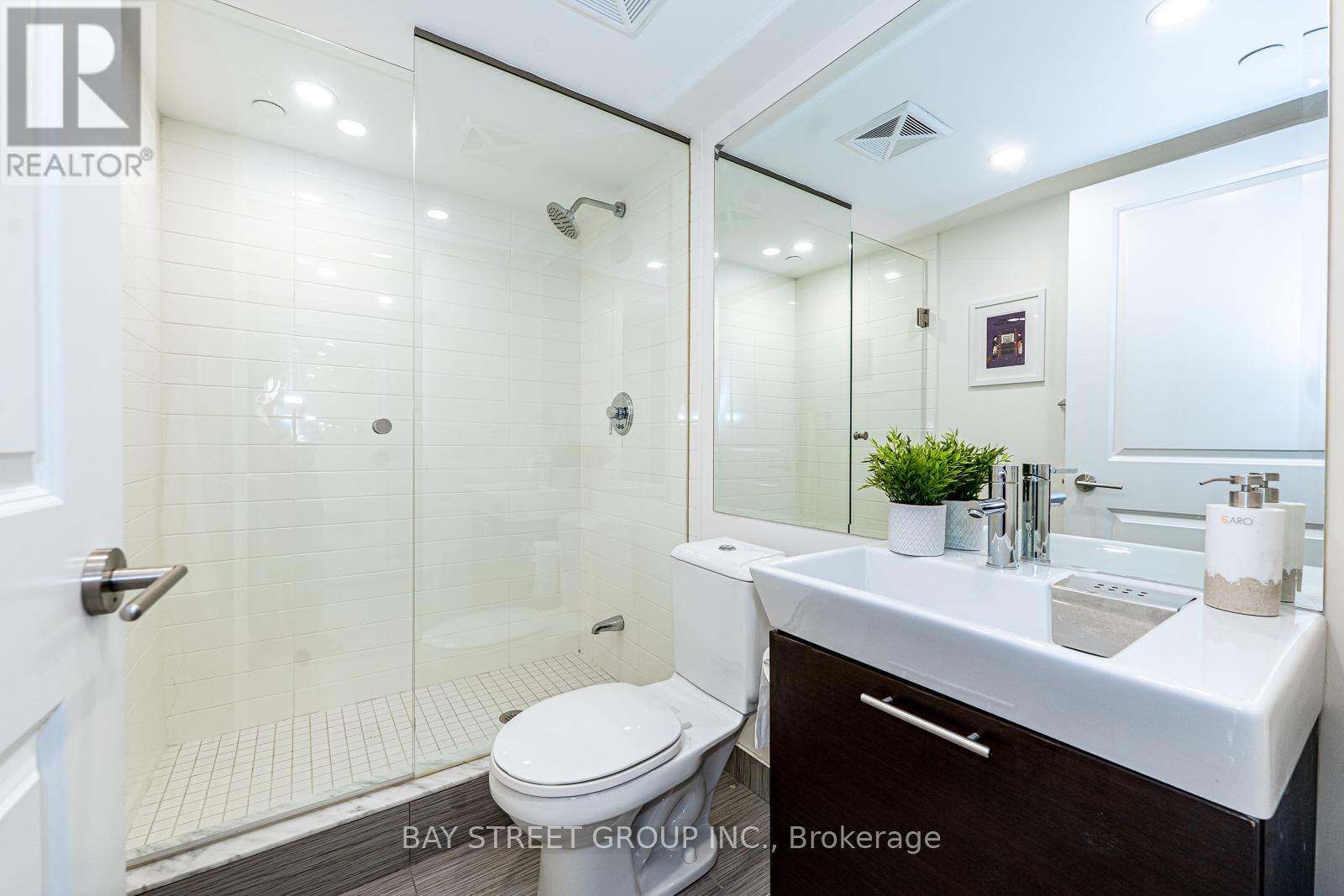 2201 - 386 Yonge Street, Toronto, Ontario  M5B 0A5 - Photo 22 - C12825620