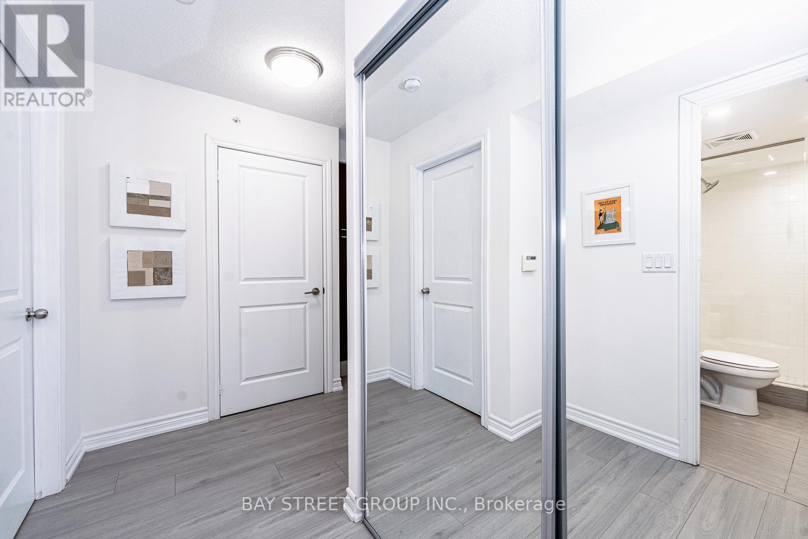 2201 - 386 Yonge Street, Toronto, Ontario  M5B 0A5 - Photo 24 - C12825620