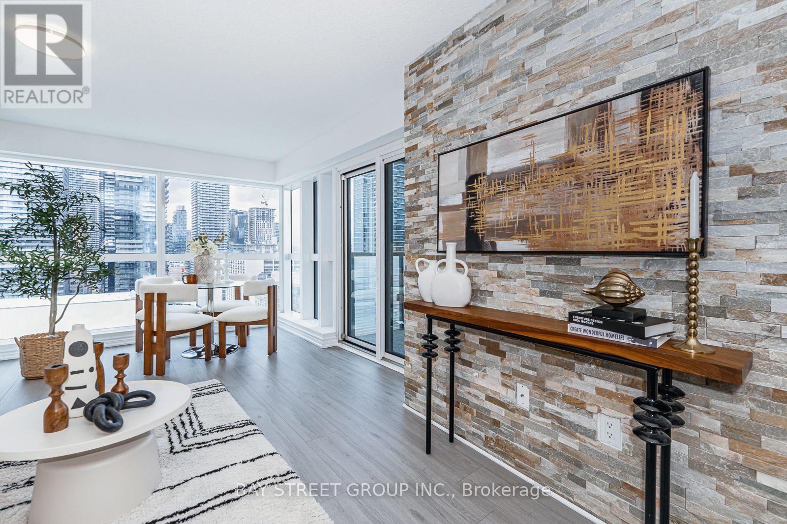 2201 - 386 Yonge Street, Toronto, Ontario  M5B 0A5 - Photo 7 - C12825620