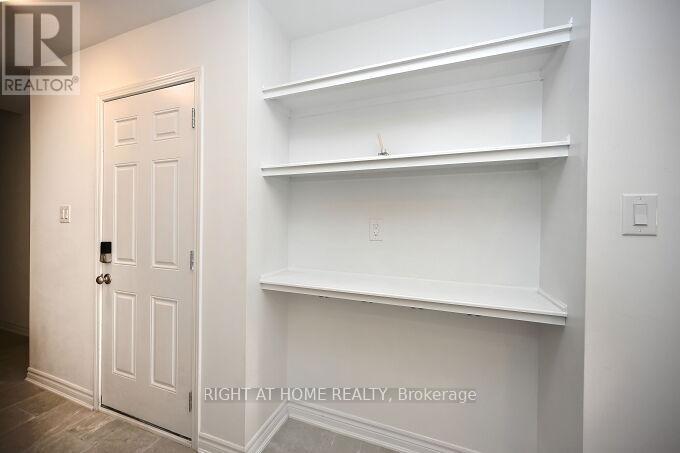 5174 Zionkate Lane, Mississauga, Ontario  L5M 2S8 - Photo 8 - W12825582