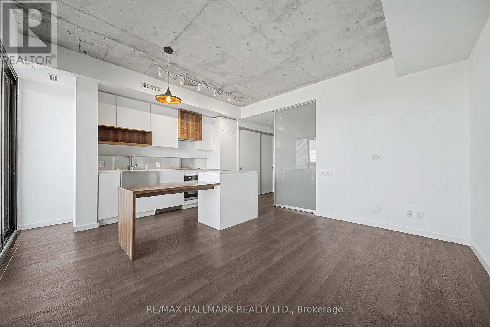 609 - 383 Sorauren Avenue, Toronto, Ontario  M6R 0A4 - Photo 6 - W12825608