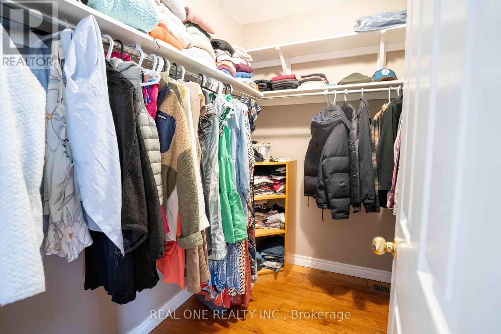 744 Brandenburg Boulevard, Waterloo, Ontario  N2T 2W9 - Photo 23 - X12825584