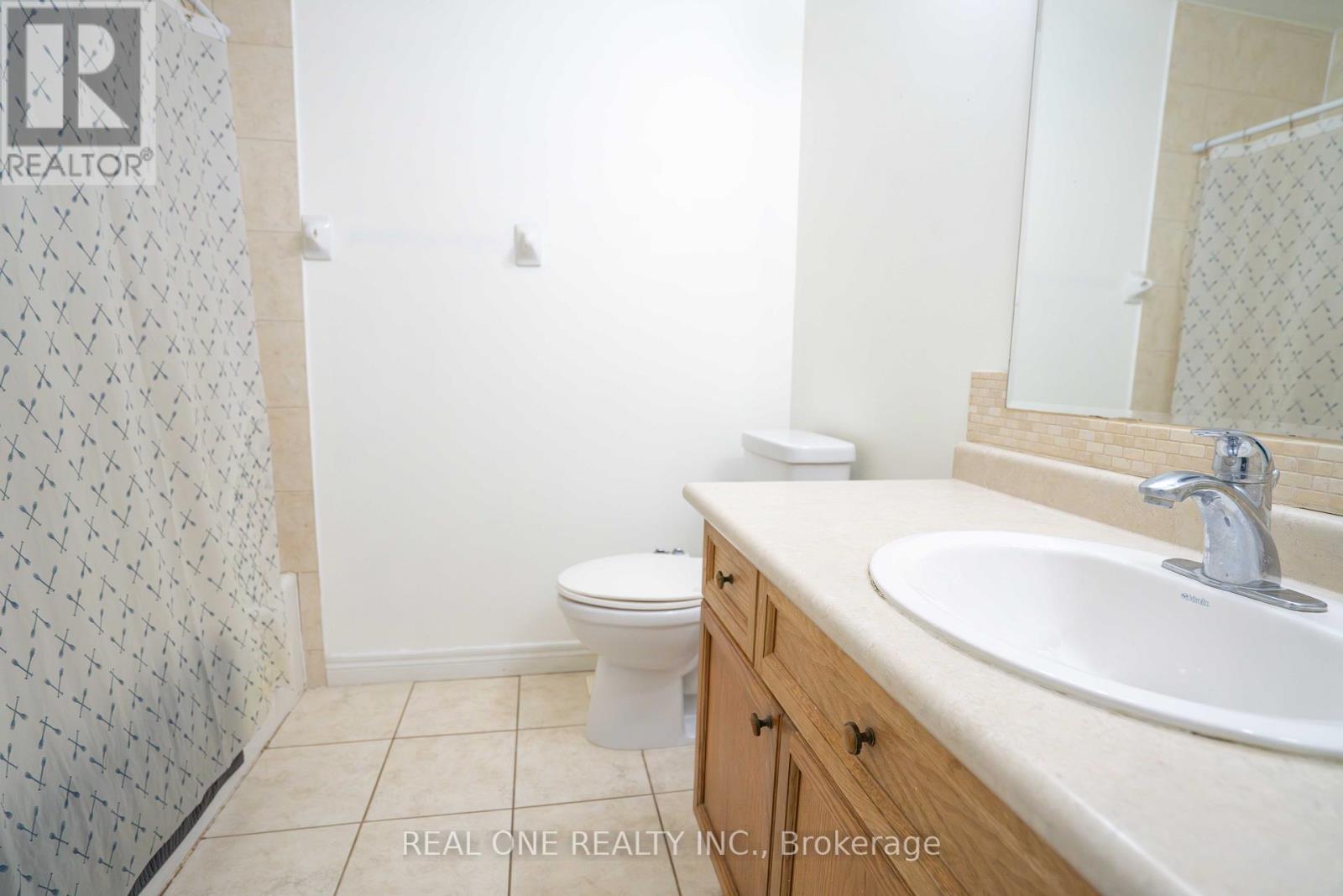 744 Brandenburg Boulevard, Waterloo, Ontario  N2T 2W9 - Photo 29 - X12825584