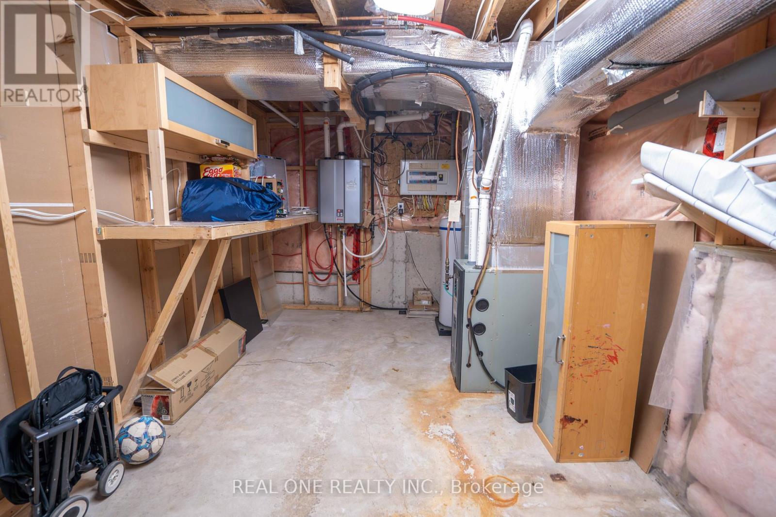 744 Brandenburg Boulevard, Waterloo, Ontario  N2T 2W9 - Photo 37 - X12825584