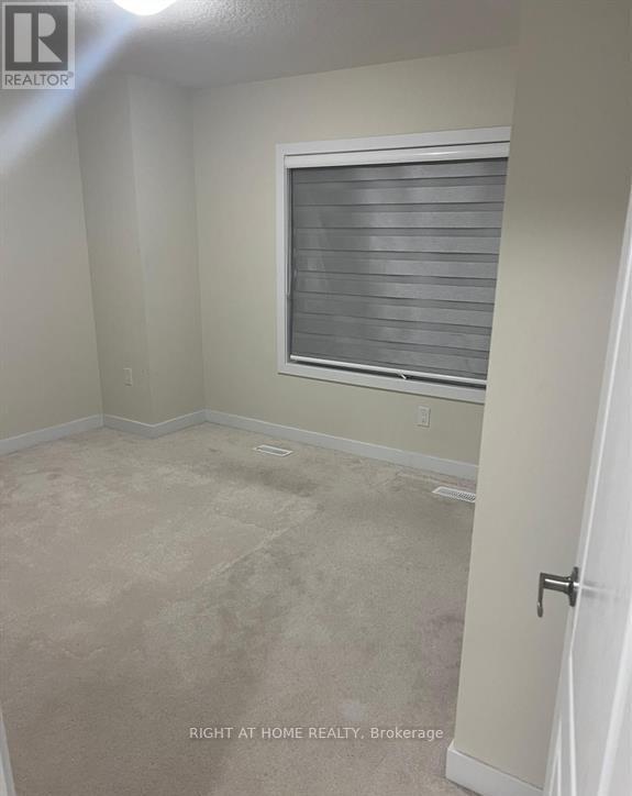 132 Lilac Circle, Haldimand, Ontario  N3W 0H9 - Photo 16 - X12825588