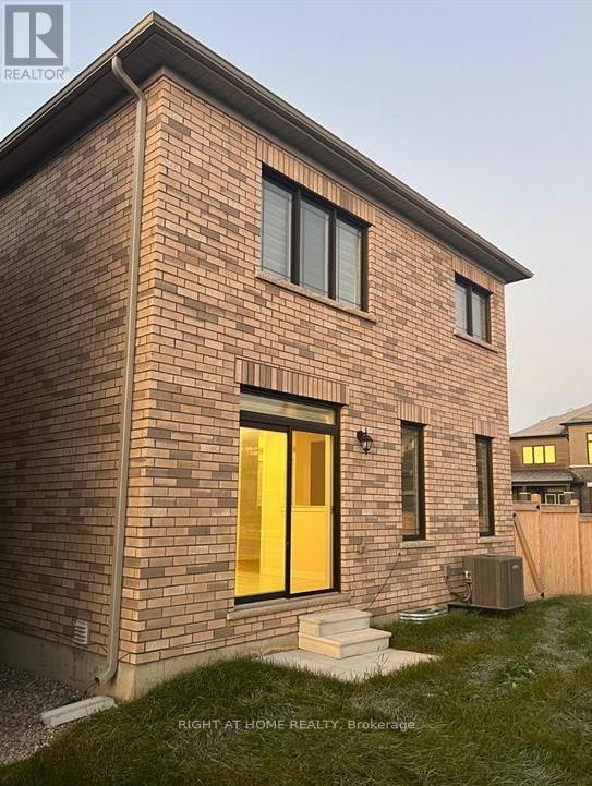 132 Lilac Circle, Haldimand, Ontario  N3W 0H9 - Photo 20 - X12825588