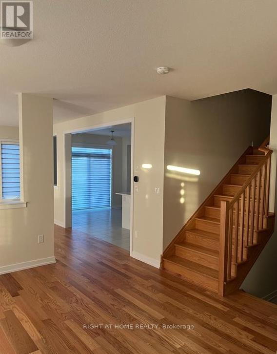 132 Lilac Circle, Haldimand, Ontario  N3W 0H9 - Photo 5 - X12825588