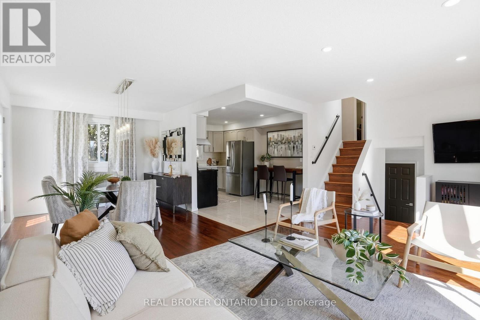 14 Basin Crescent, Hamilton, Ontario  L8T 4W8 - Photo 11 - X12825622