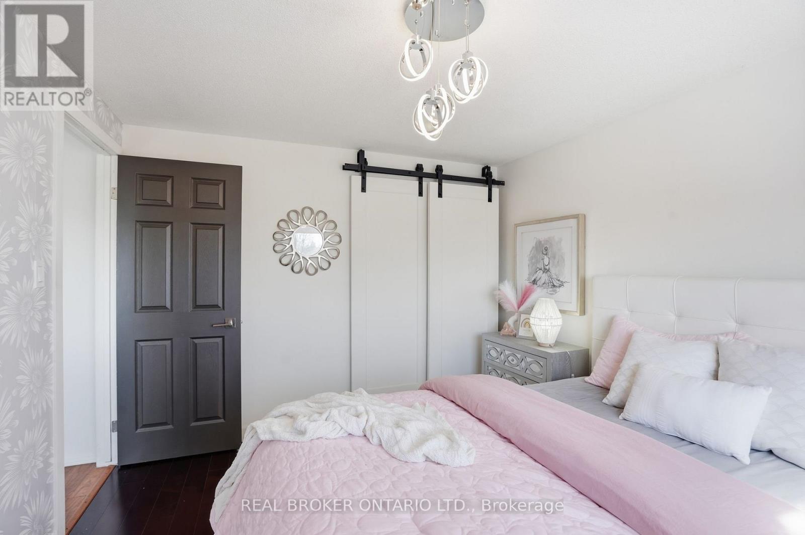 14 Basin Crescent, Hamilton, Ontario  L8T 4W8 - Photo 25 - X12825622