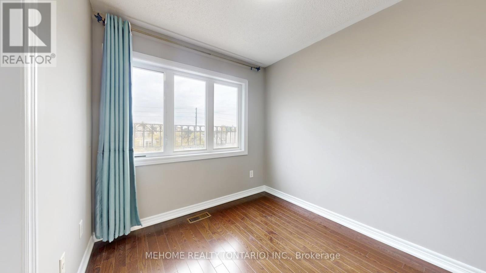 66j Finch Avenue W, Toronto, Ontario  M2N 7G1 - Photo 22 - C12825638