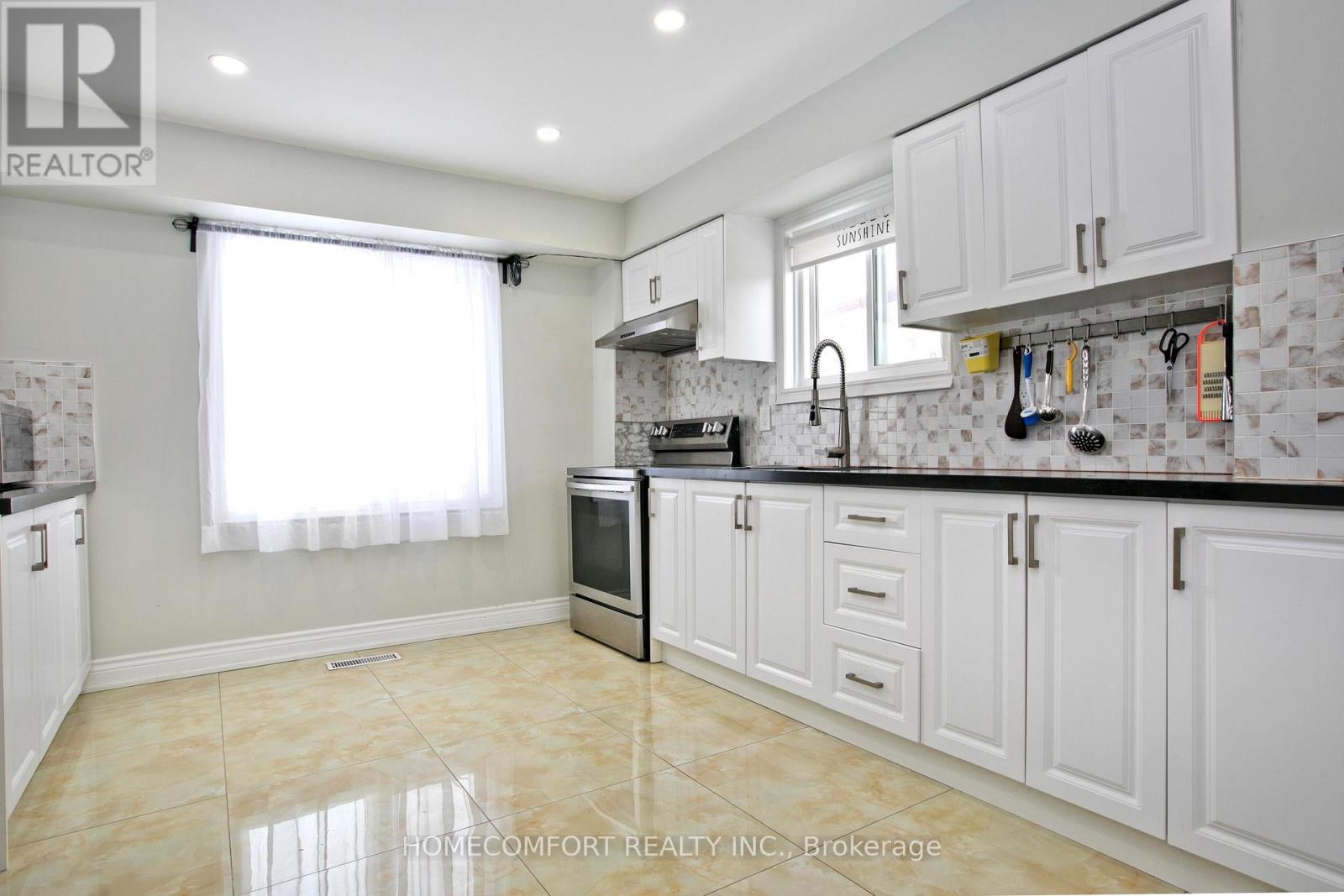 170 John Tabor Trail, Toronto, Ontario  M1B 2R1 - Photo 8 - E12825656