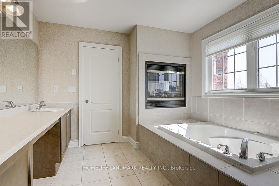 146 Lady Fenyrose Avenue, Vaughan, Ontario  L6A 0E1 - Photo 23 - N12825632