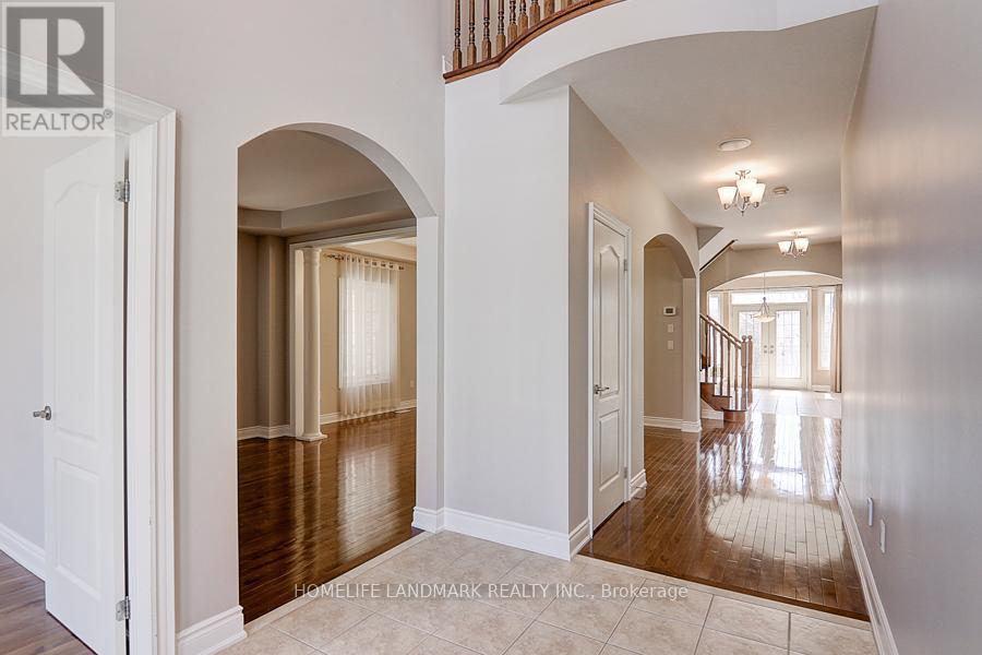 146 Lady Fenyrose Avenue, Vaughan, Ontario  L6A 0E1 - Photo 4 - N12825632