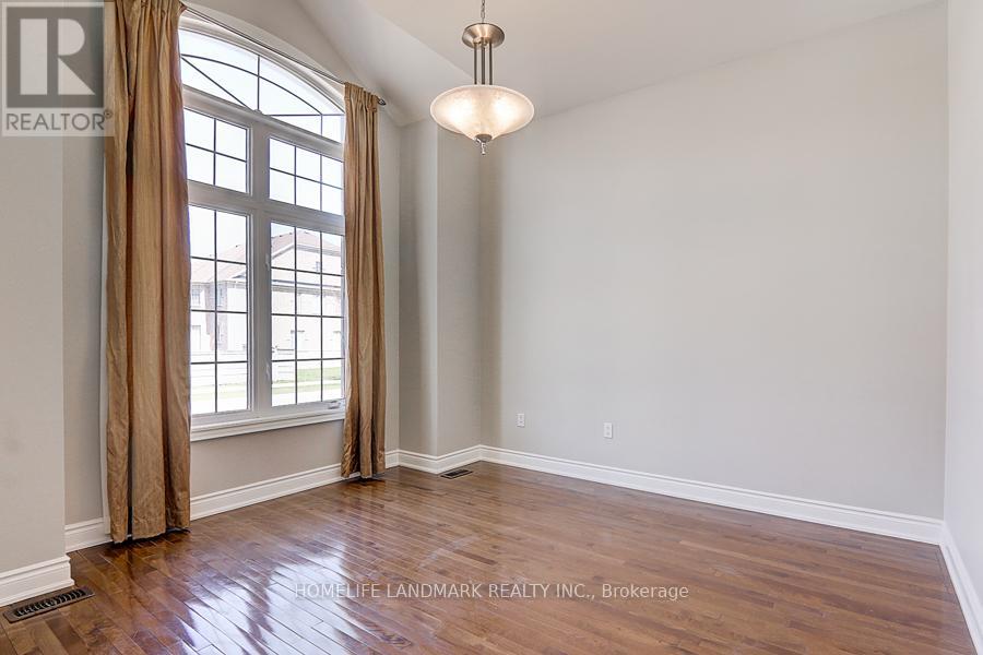 146 Lady Fenyrose Avenue, Vaughan, Ontario  L6A 0E1 - Photo 5 - N12825632