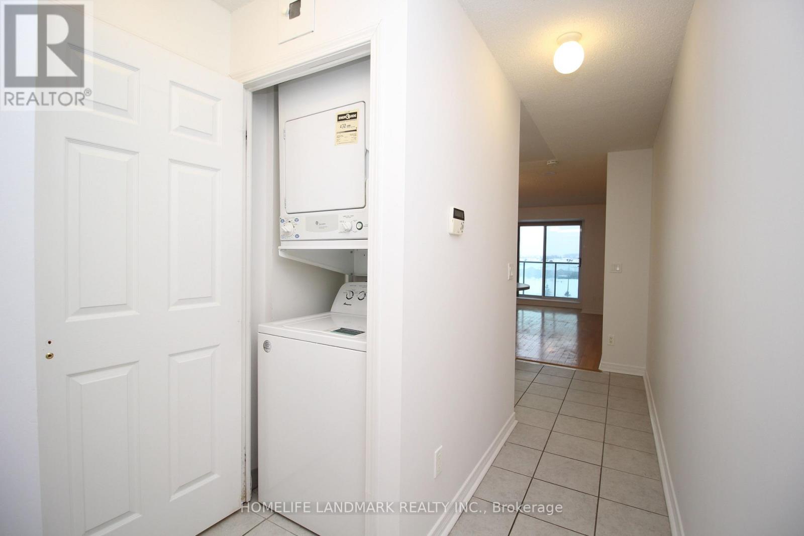 708 - 11 Oneida Crescent, Richmond Hill, Ontario  L4B 0A1 - Photo 4 - N12825642