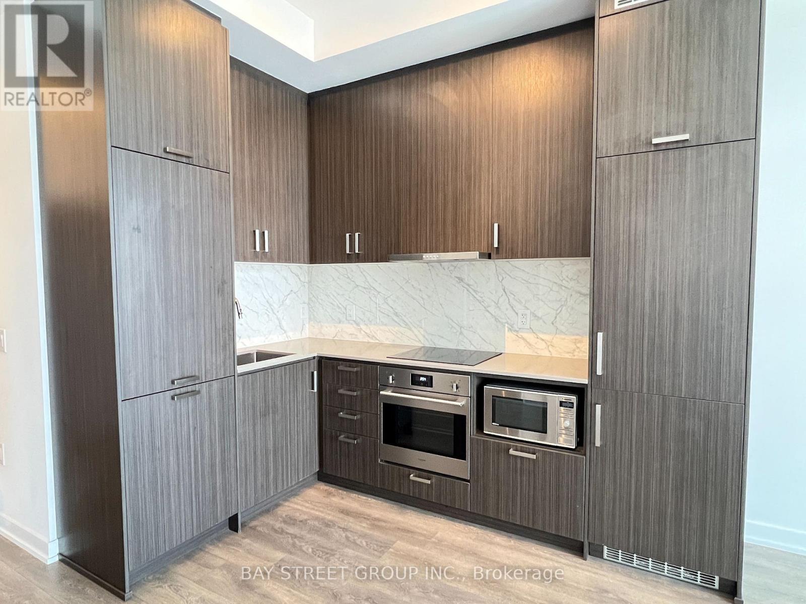 511 - 60 Honeycrisp Crescent, Vaughan, Ontario  L4K 0N5 - Photo 6 - N12825654