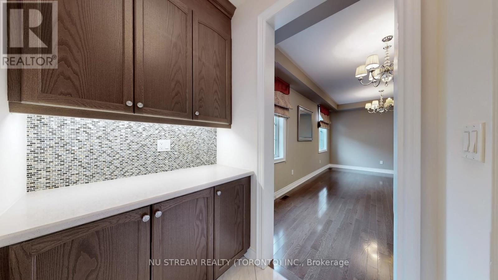 102 Beaconsfield Drive, Vaughan, Ontario  L4H 4L6 - Photo 11 - N12825662