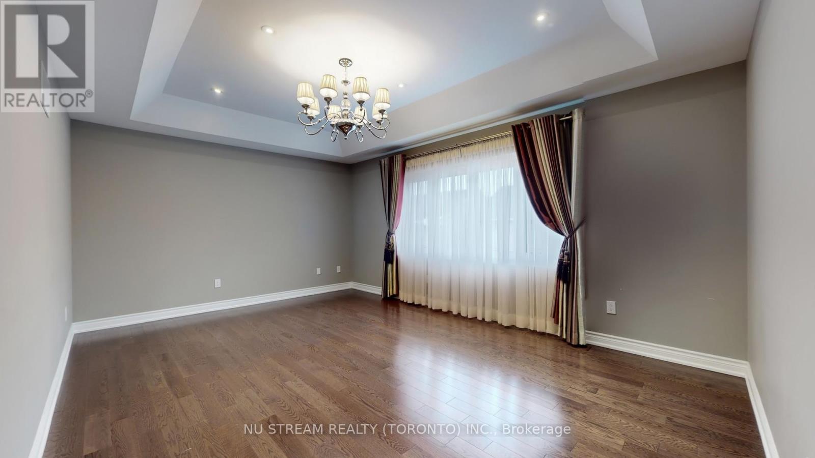 102 Beaconsfield Drive, Vaughan, Ontario  L4H 4L6 - Photo 19 - N12825662