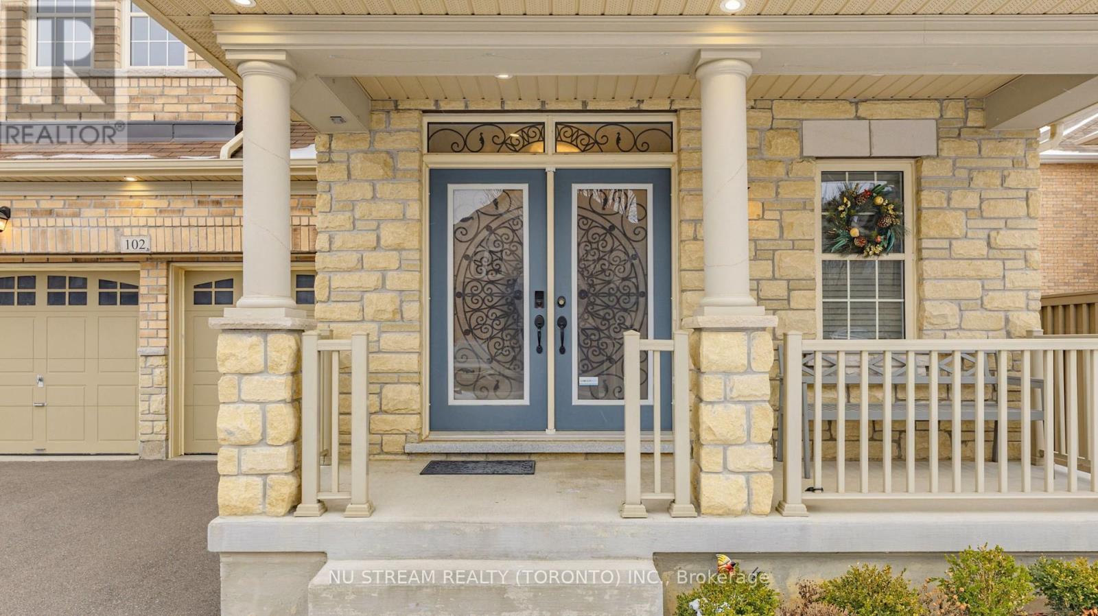 102 Beaconsfield Drive, Vaughan, Ontario  L4H 4L6 - Photo 2 - N12825662