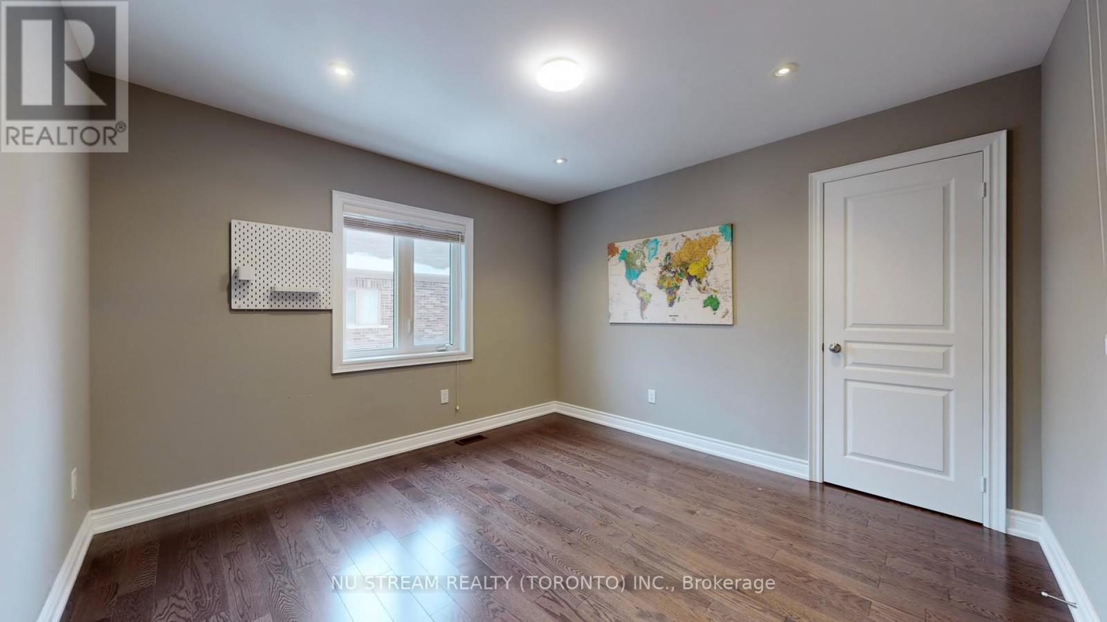 102 Beaconsfield Drive, Vaughan, Ontario  L4H 4L6 - Photo 21 - N12825662