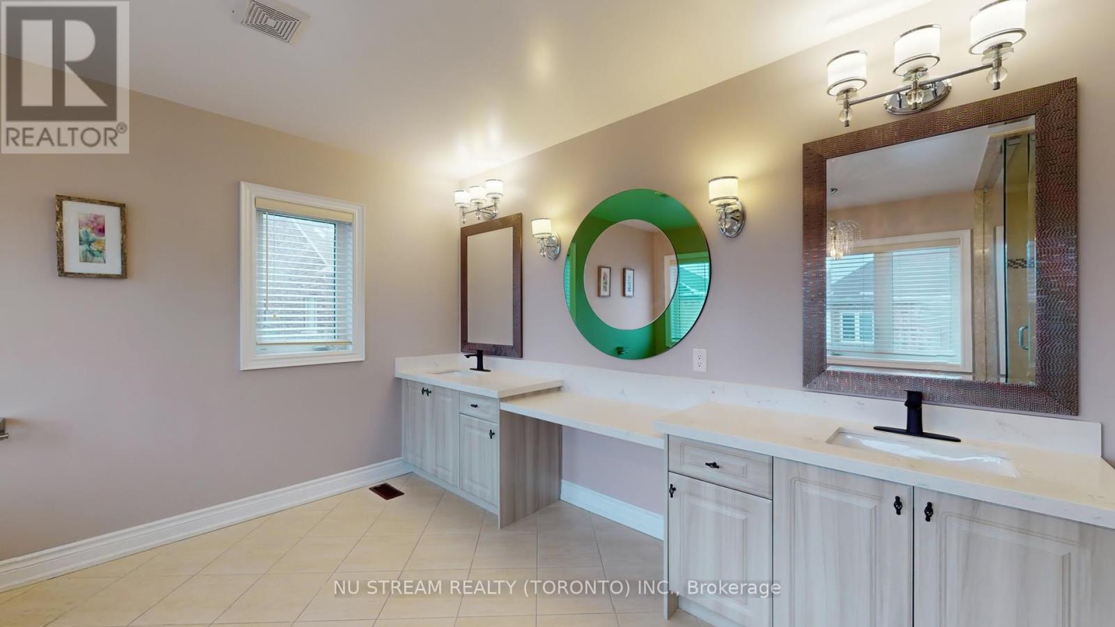 102 Beaconsfield Drive, Vaughan, Ontario  L4H 4L6 - Photo 24 - N12825662