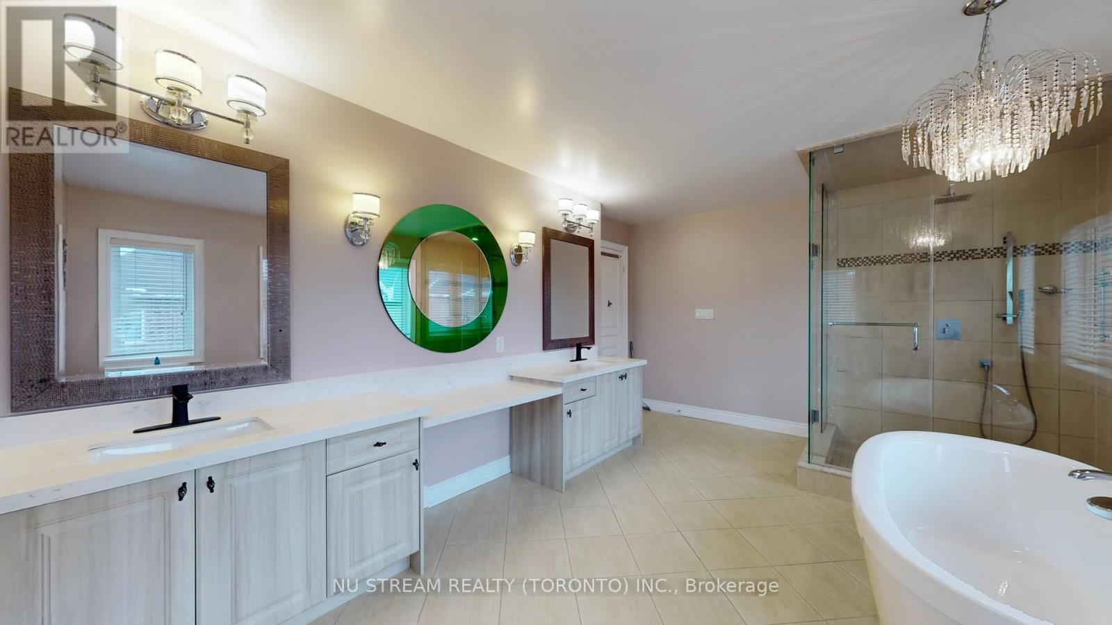 102 Beaconsfield Drive, Vaughan, Ontario  L4H 4L6 - Photo 25 - N12825662