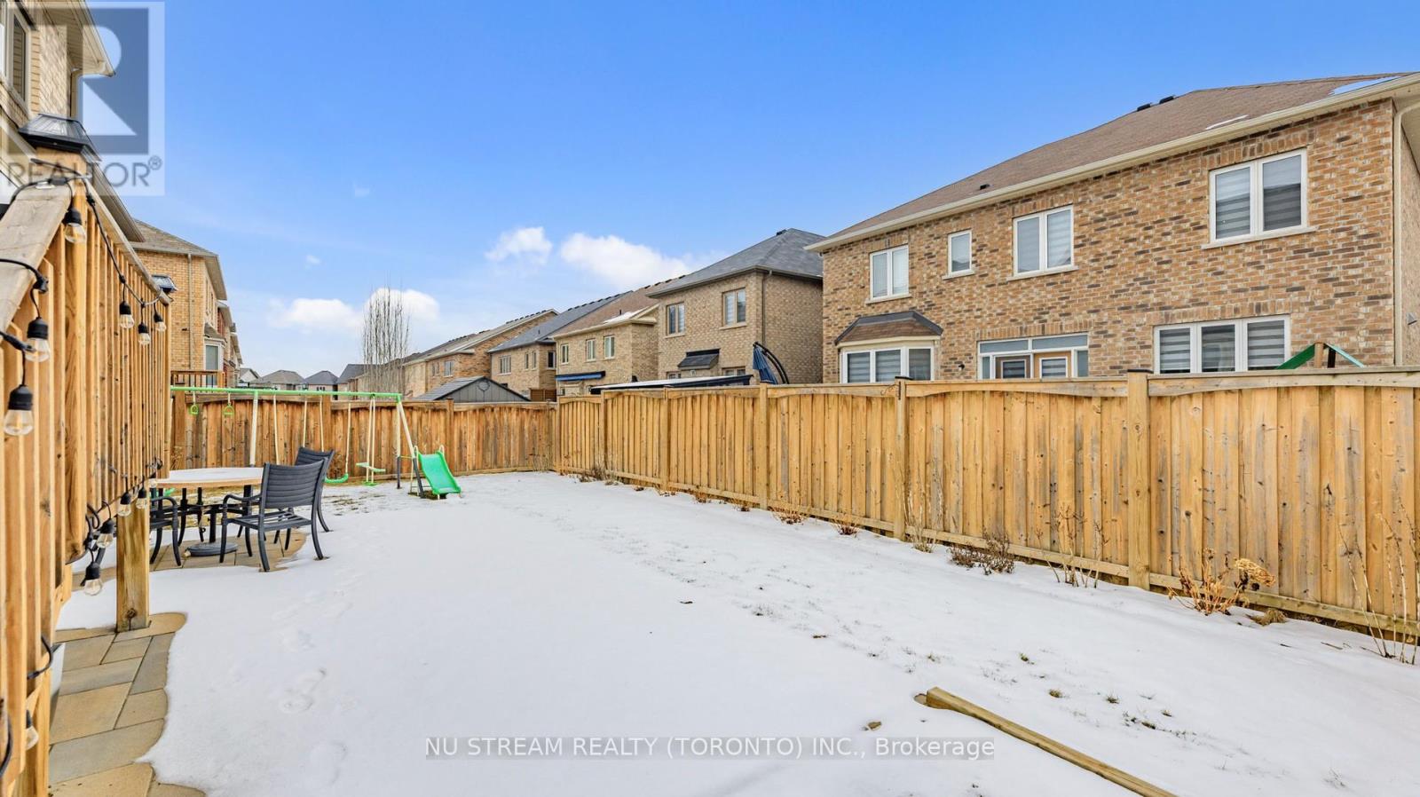 102 Beaconsfield Drive, Vaughan, Ontario  L4H 4L6 - Photo 43 - N12825662