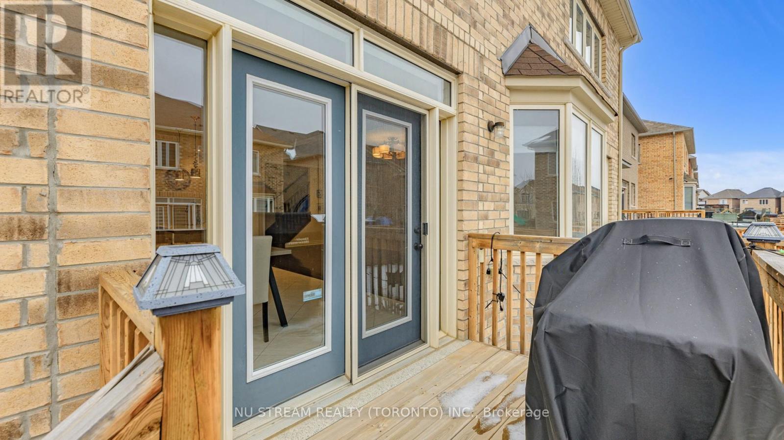 102 Beaconsfield Drive, Vaughan, Ontario  L4H 4L6 - Photo 44 - N12825662