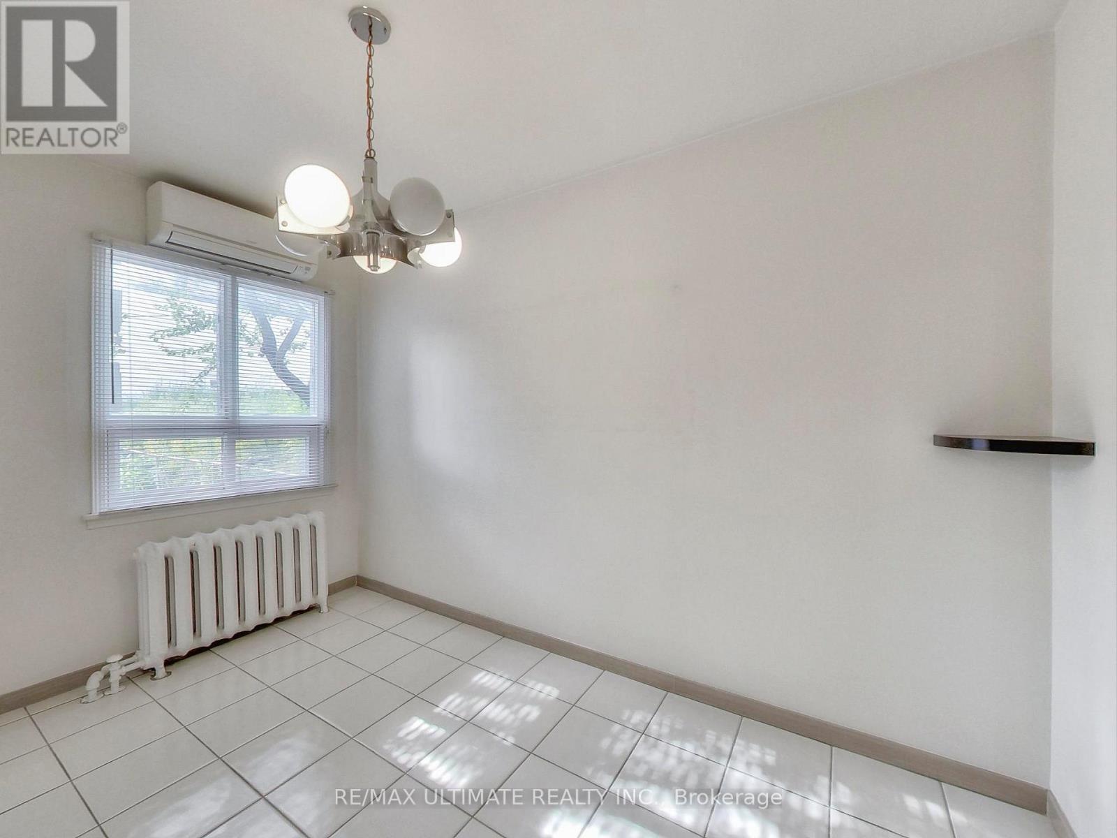 Main - 1652 Dufferin Street, Toronto, Ontario  M6H 3L8 - Photo 11 - W12825658