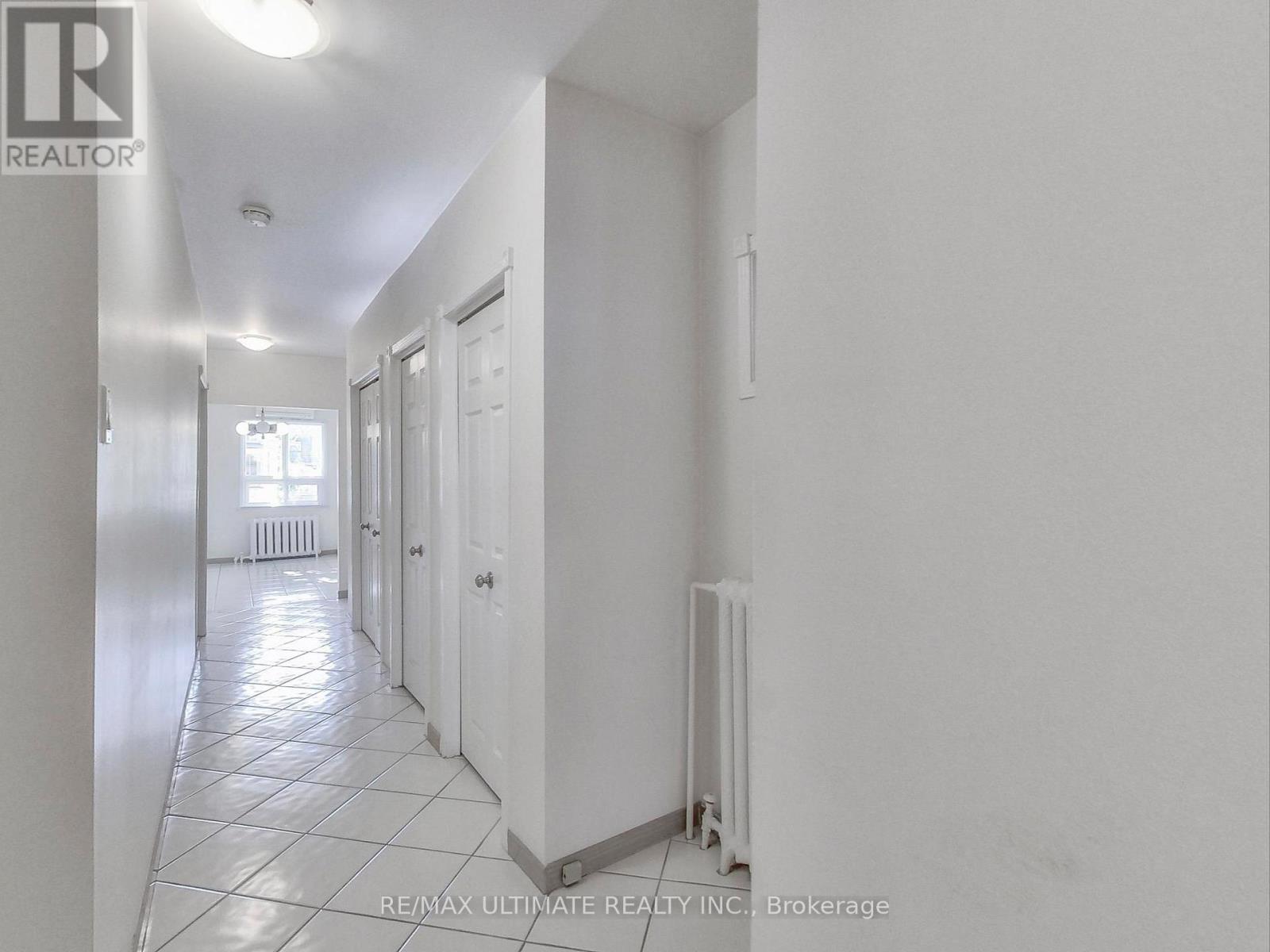 Main - 1652 Dufferin Street, Toronto, Ontario  M6H 3L8 - Photo 8 - W12825658