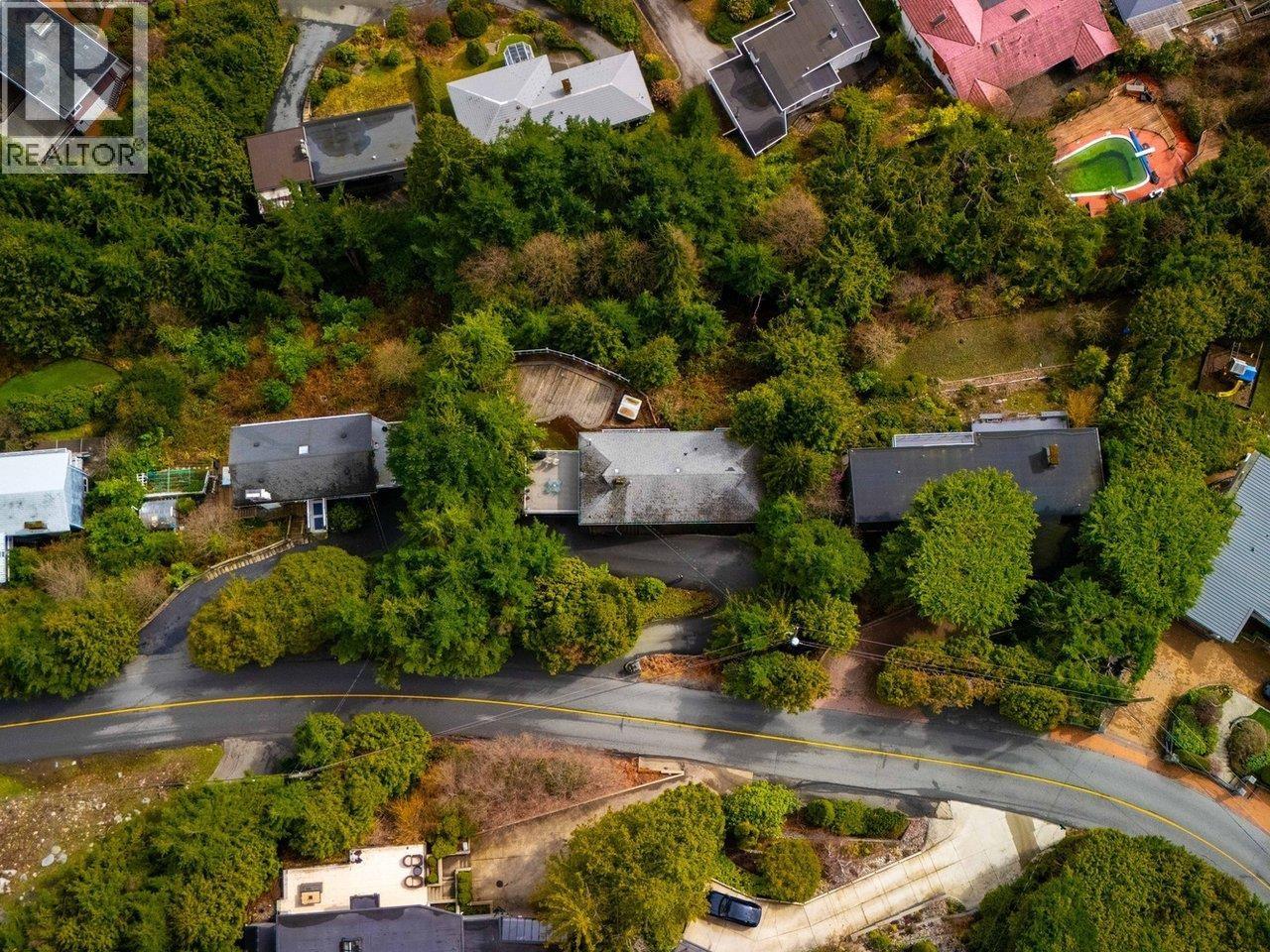 530 St. Andrews Road, West Vancouver, British Columbia  V7S 1V2 - Photo 9 - R3093864