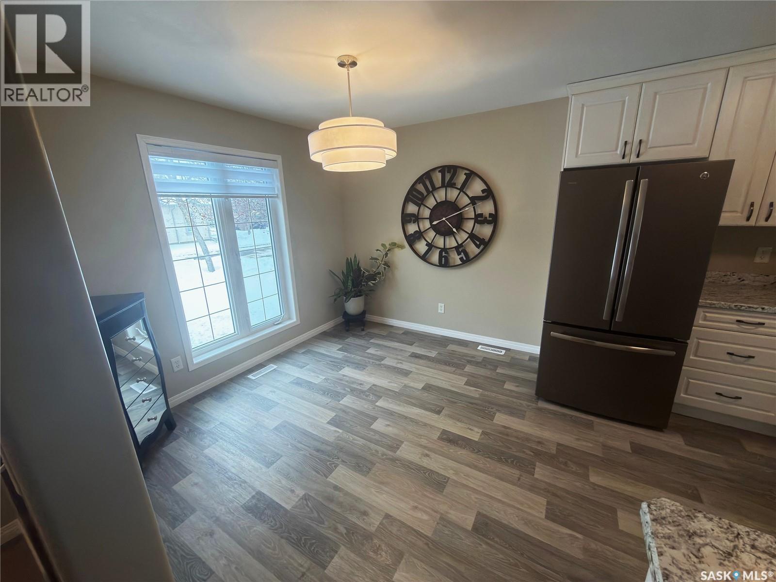 27 27 - 330 Stodola Court, Saskatoon, Saskatchewan  S7N 4N9 - Photo 3 - SK029164