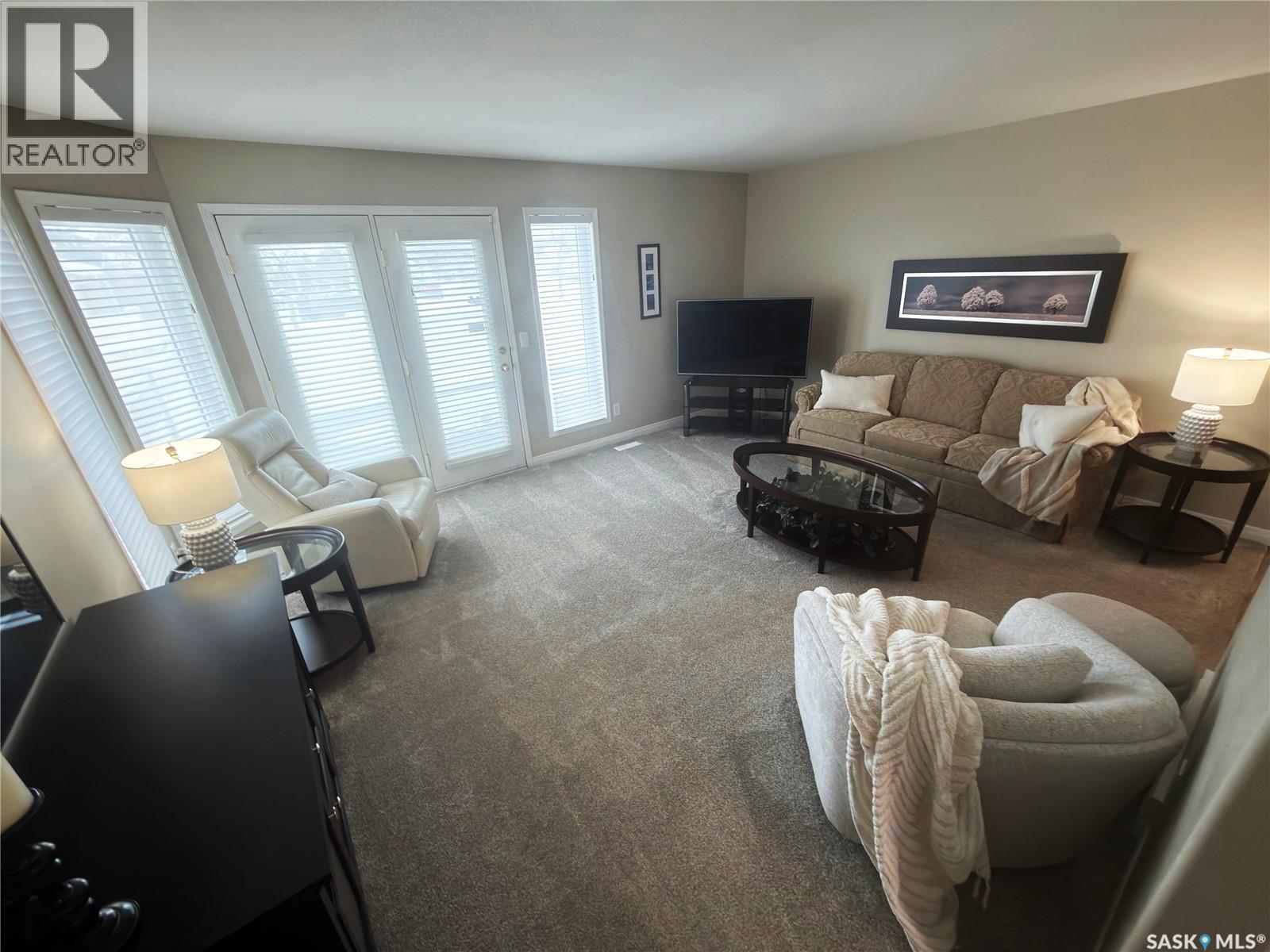 27 27 - 330 Stodola Court, Saskatoon, Saskatchewan  S7N 4N9 - Photo 8 - SK029164