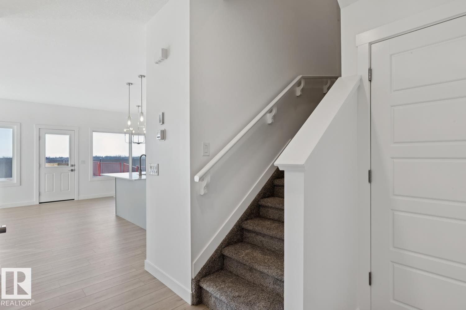 19123 20 Av Nw, Edmonton, Alberta  T6M 3E8 - Photo 4 - E4475087