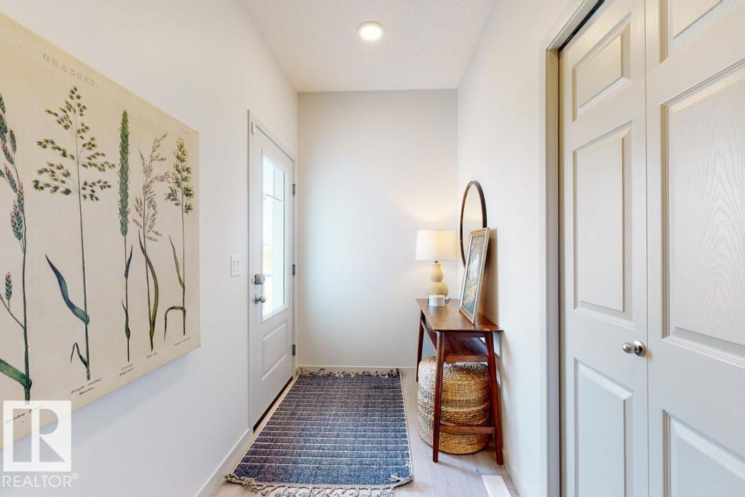 17615 7 St Ne, Edmonton, Alberta  T5Y 4K3 - Photo 4 - E4475089