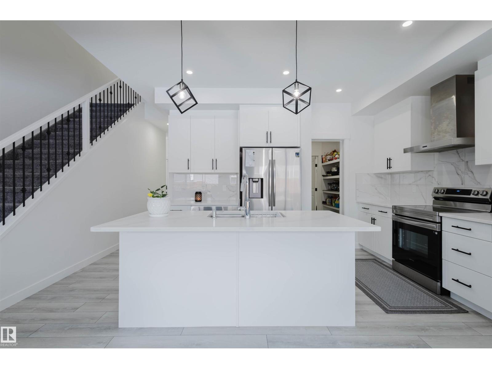 1344 11 Av Nw, Edmonton, Alberta  T6T 2W4 - Photo 13 - E4475090