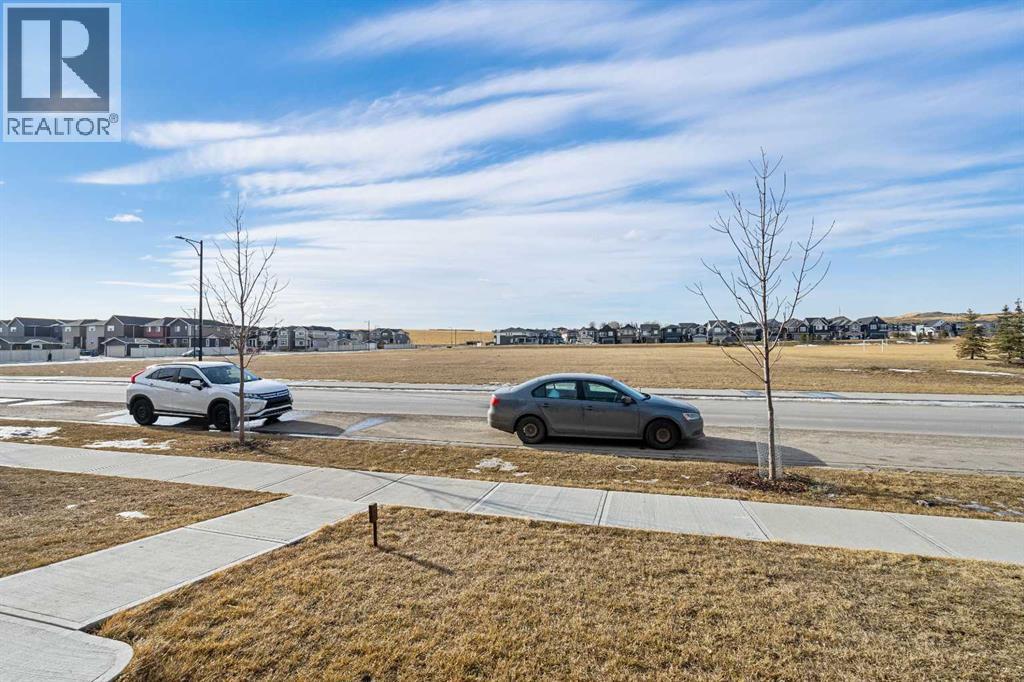 352 Bayview Street Sw, Airdrie, Alberta  T4B 5G3 - Photo 2 - A2283792