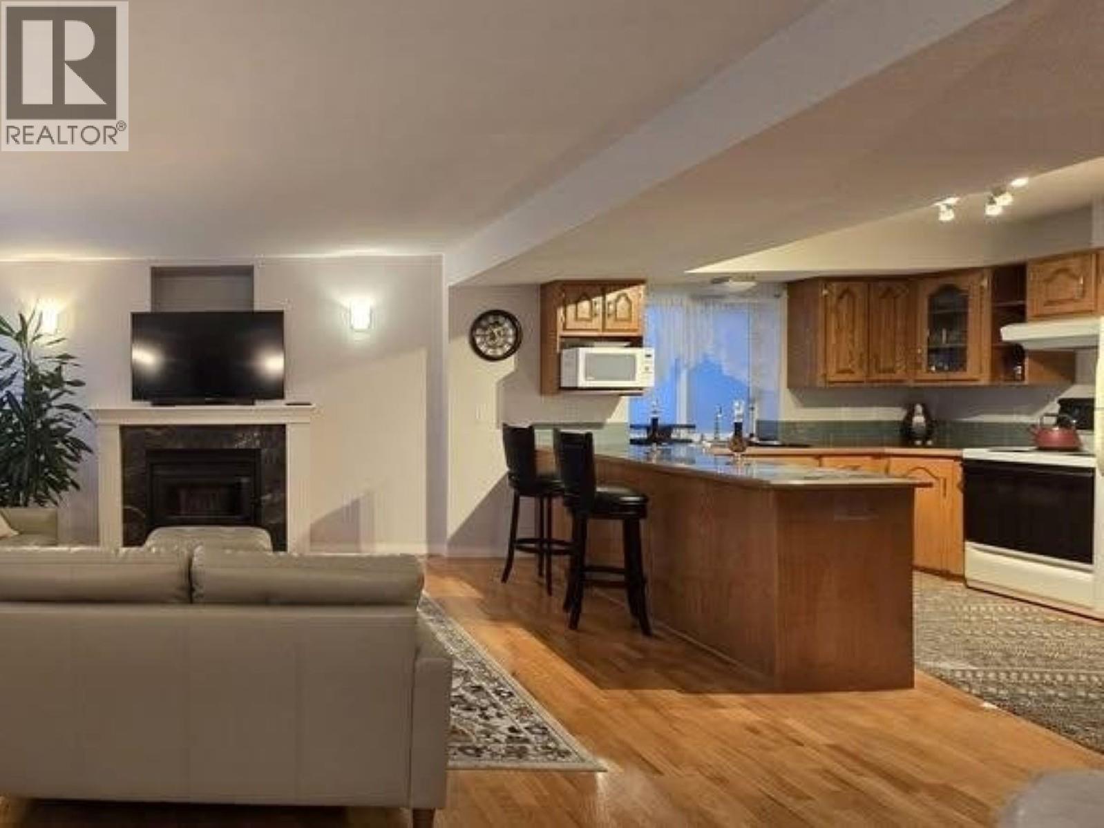 Ground Level House-1265 Fletcher Way, Port Coquitlam, British Columbia  V3C 6B5 - Photo 2 - R3092632