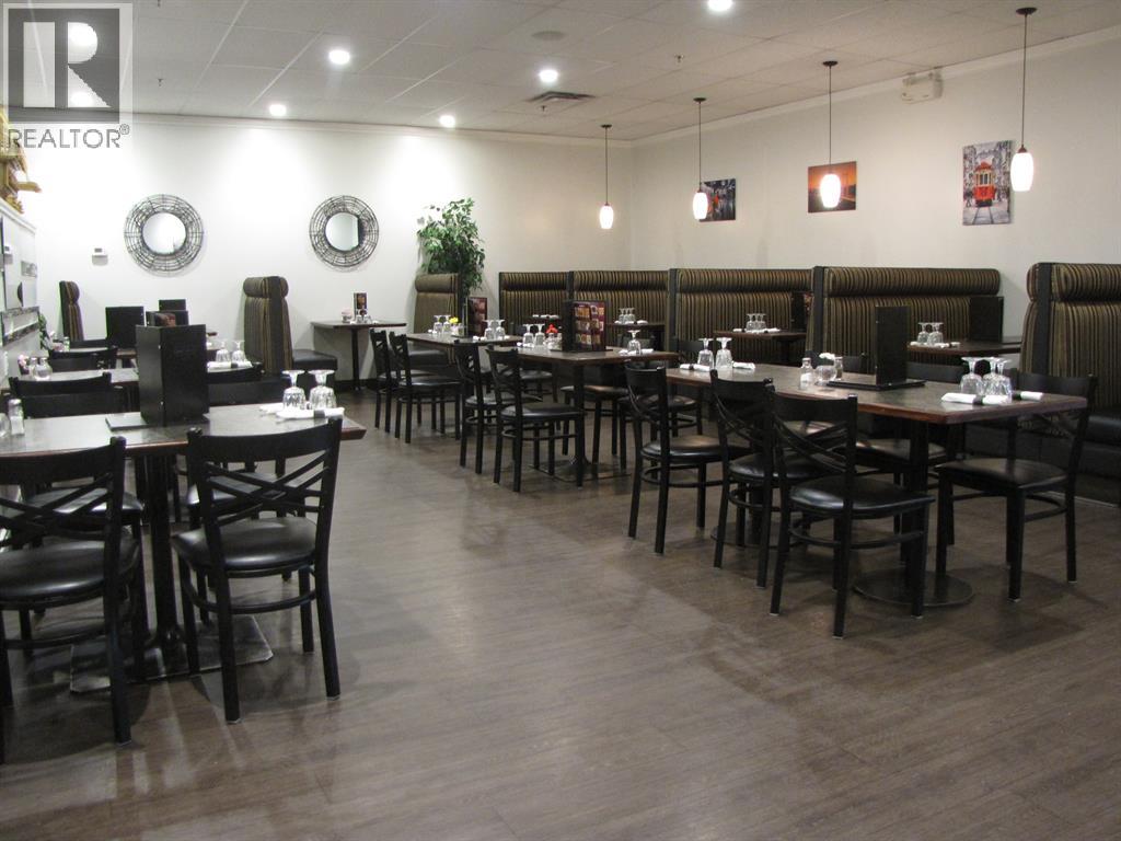 118, 4804 50 Street, Innisfail, Alberta  T4G 1N1 - Photo 3 - A2235648