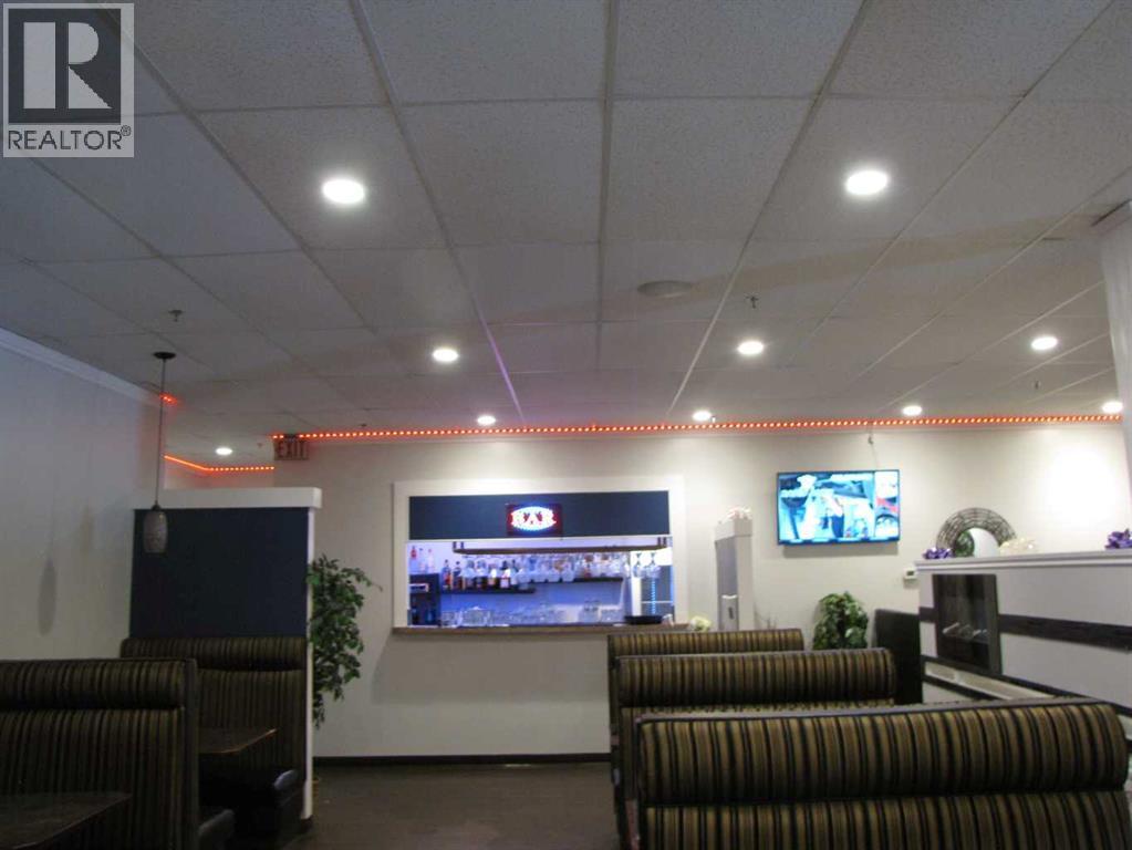 118, 4804 50 Street, Innisfail, Alberta  T4G 1N1 - Photo 5 - A2235648